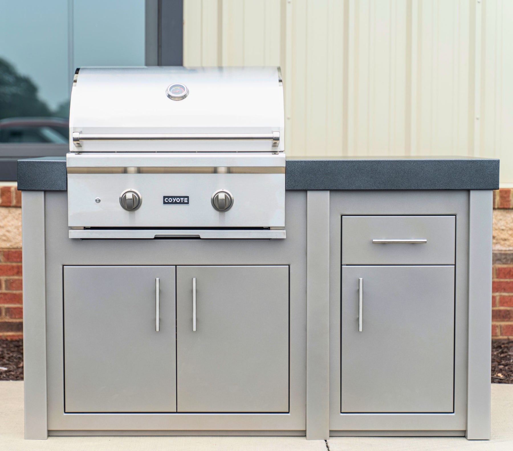 5 Benefits of a Powder-Coated Outdoor Kitchen